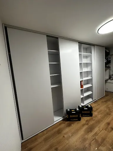 Montaż Mebli - Lucky